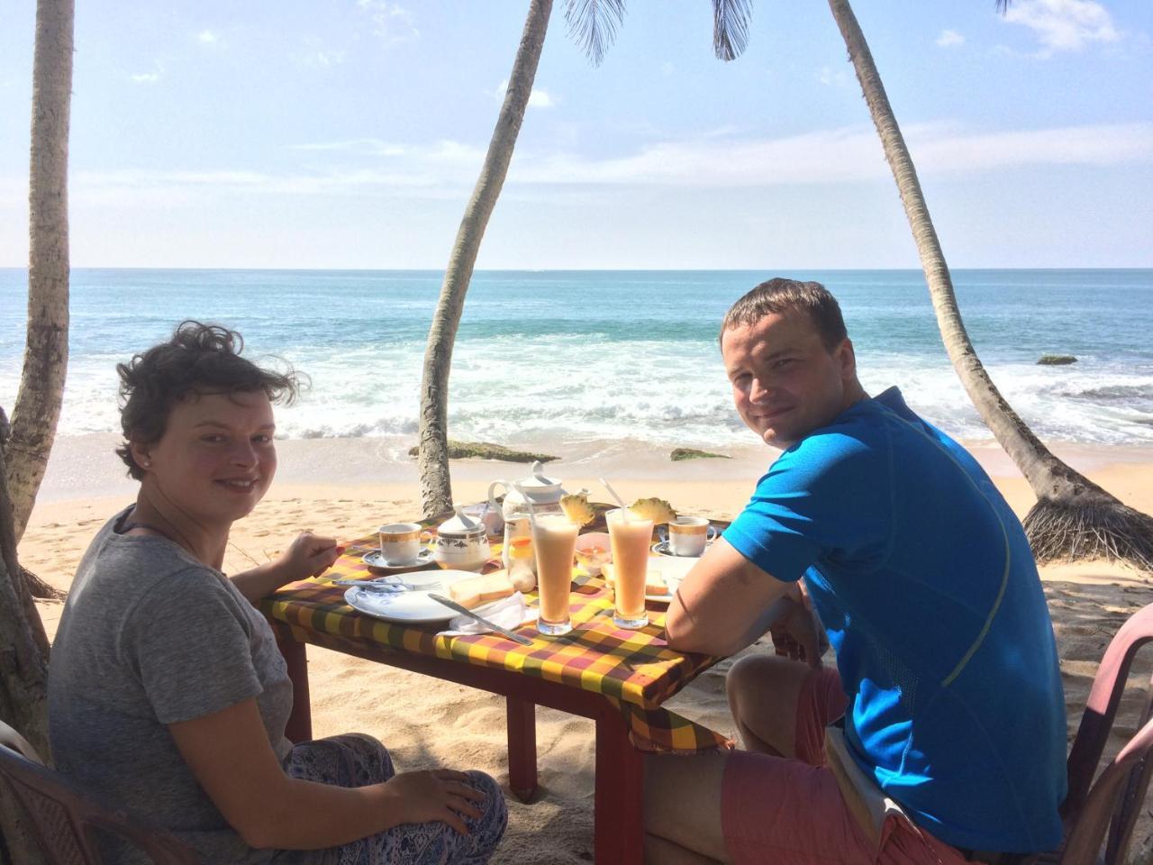 Aloha Beach Resort Tangalle Kültér fotó