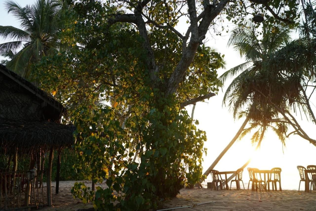 Aloha Beach Resort Tangalle Kültér fotó