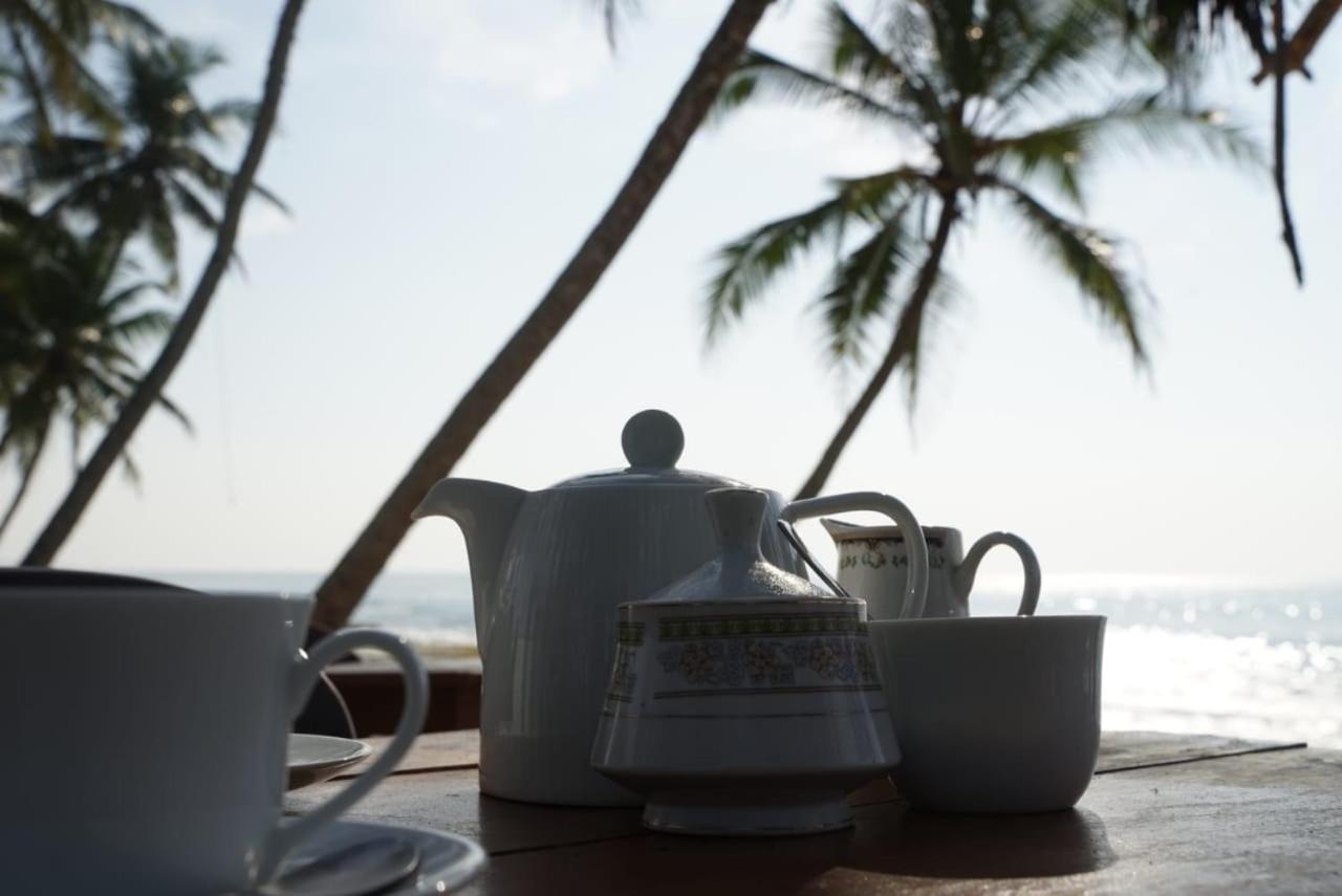 Aloha Beach Resort Tangalle Kültér fotó