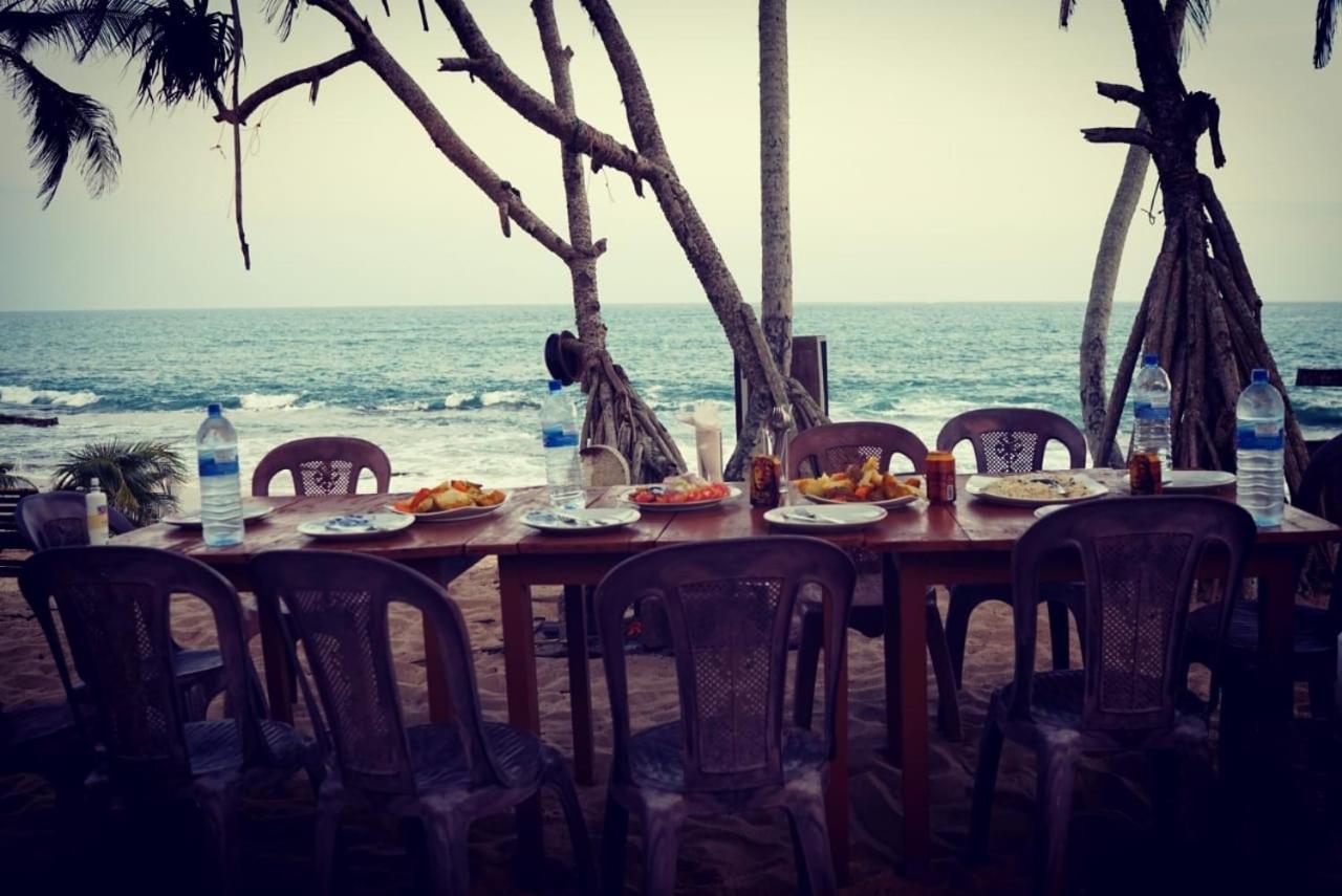Aloha Beach Resort Tangalle Kültér fotó